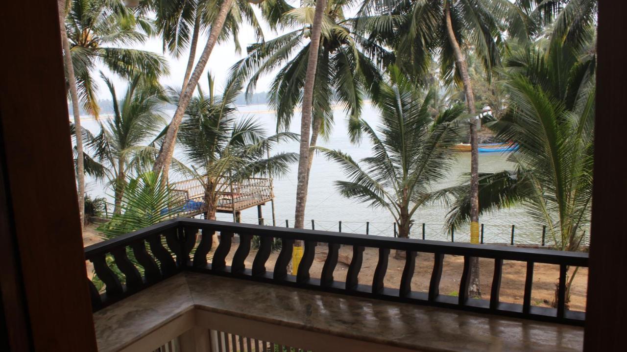 Maleyam Homestay Riverside Kozhikode Exterior foto